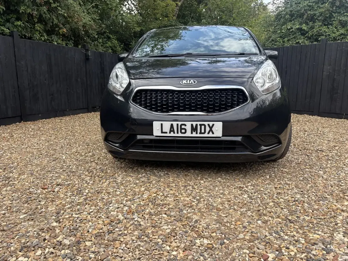 Used Kia Venga Air 90 HP (66 kW) 2016 Black Hatchback