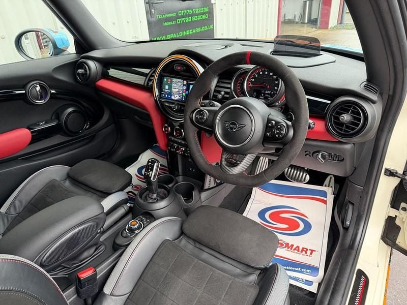 Used Mini John Cooper Works Hatch 300 HP (220 kW) 2021 Multicoloured Hatchback