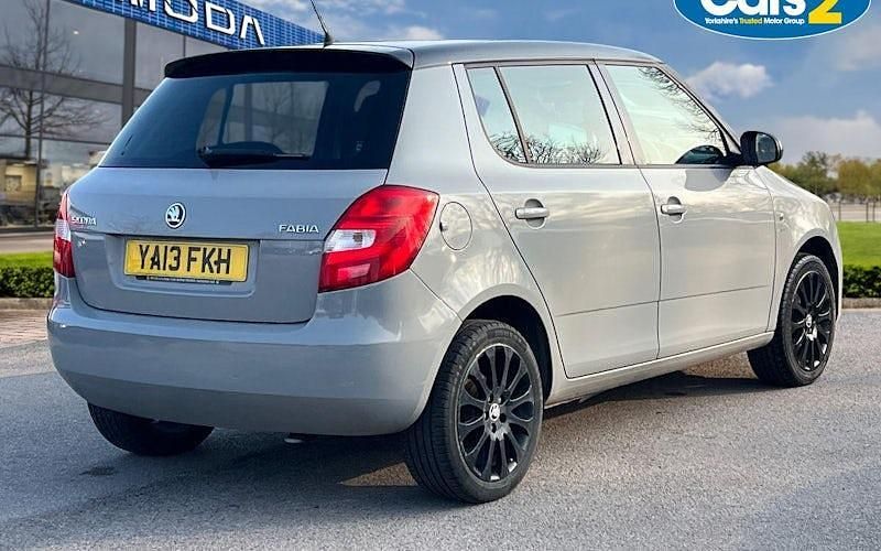 Used Skoda Fabia 69 HP (50 kW) 2013 Grey Hatchback