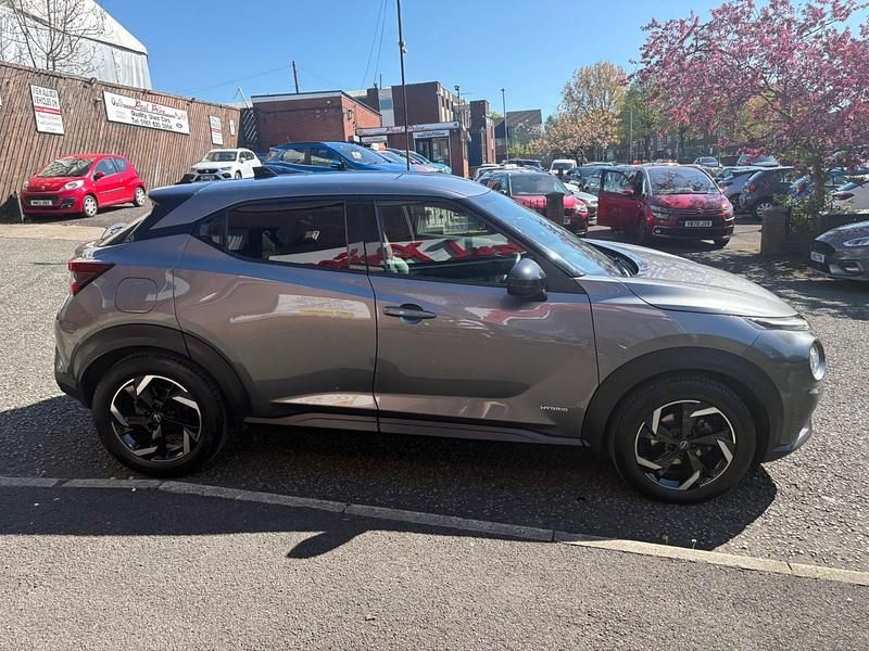 Usado Nissan Juke N-Connecta 143 HP (105 kW) 2023 Cinzento SUV