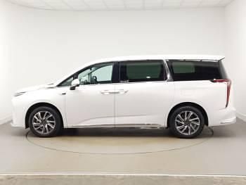 Usado Maxus MIFA 9 180 kW (245 HP) 2025 Branco Monovolume