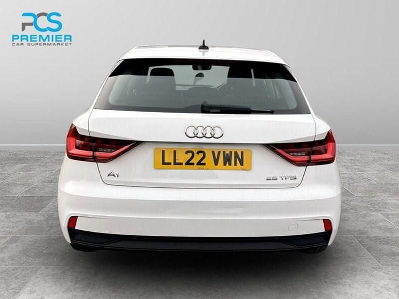 Begagnad Audi A1 Business 2022 Vit SUV