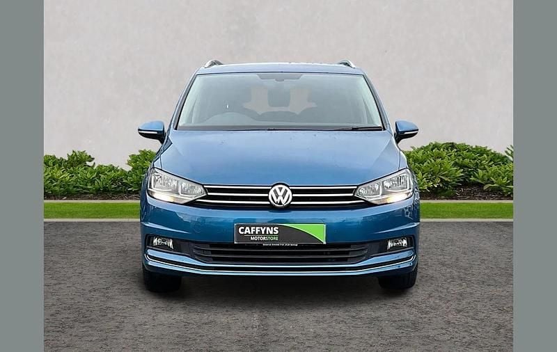 Used VW Touran SEL 148 HP (108 kW) 2019 Blue MPV