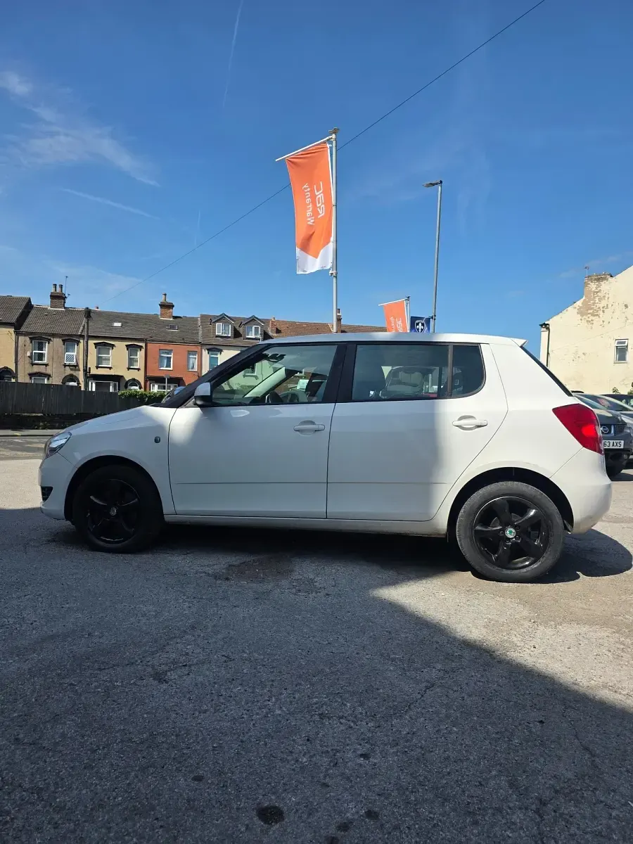 Used Skoda Fabia SE 2012 White Hatchback