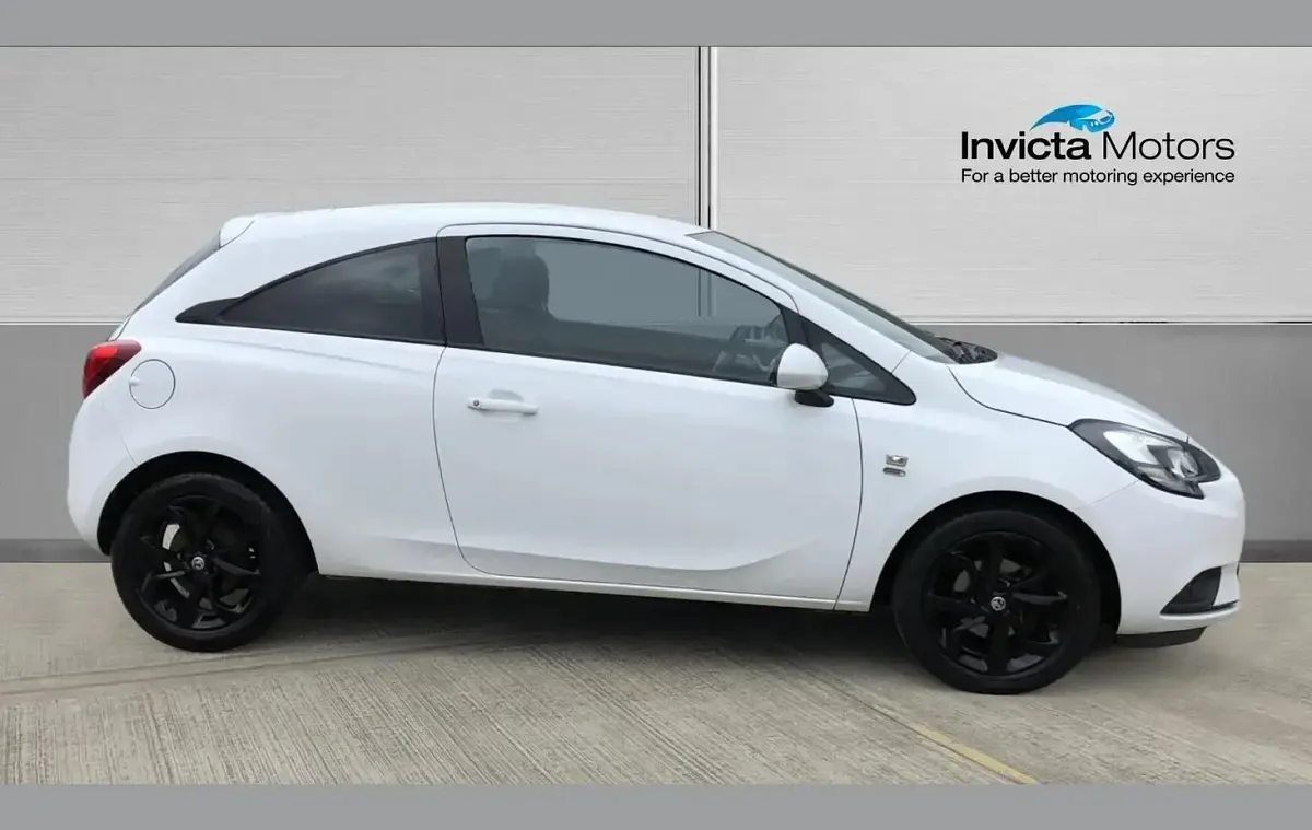 Used Vauxhall Corsa 73 HP (53 kW) 2019 White Hatchback