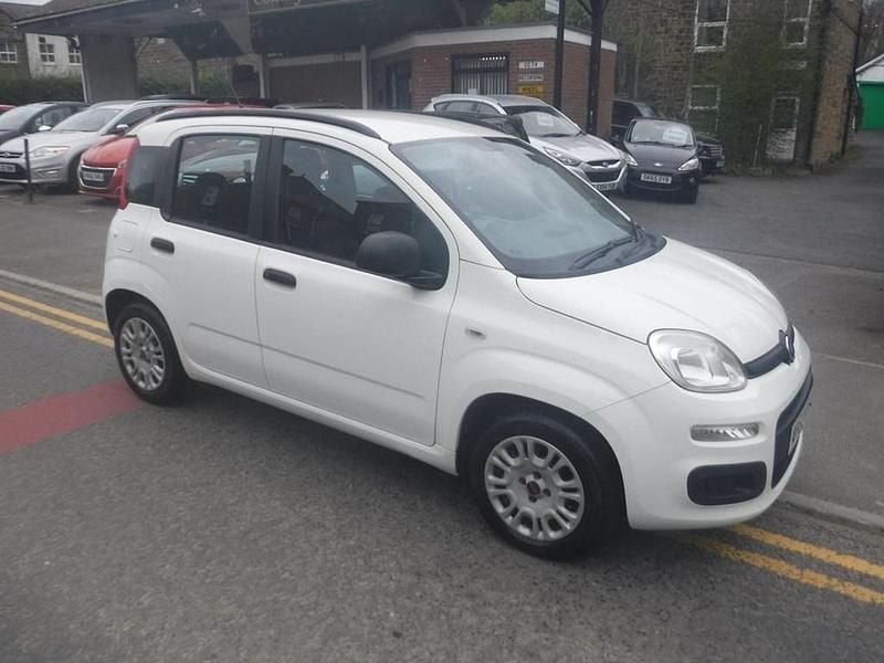 Used Fiat Panda Easy 69 HP (50 kW) 2014 White Hatchback