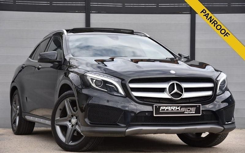 Black Used 2016 Mercedes GLA250 AMG line SUV | £10,495 (Fair price) - Image 1/4