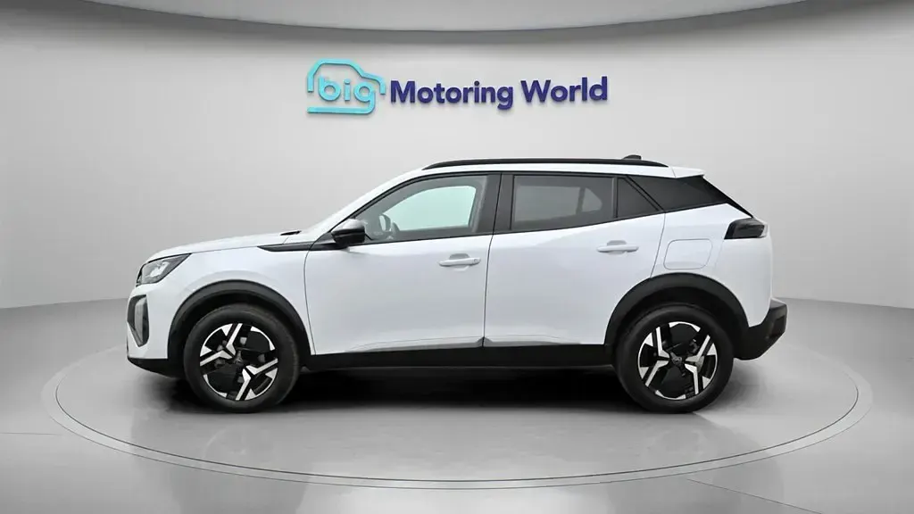 Używany Peugeot 2008 Allure 130 KM (95 kW) 2025 Biały SUV