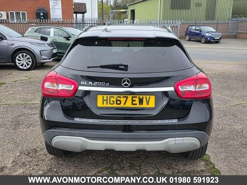 Used Mercedes GLA200 SE 136 HP (100 kW) 2017 Black SUV