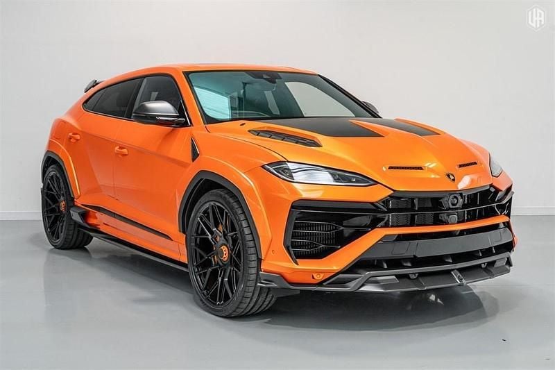 New Lamborghini Urus 789 HP (580 kW) 2025 Orange wrap SUV