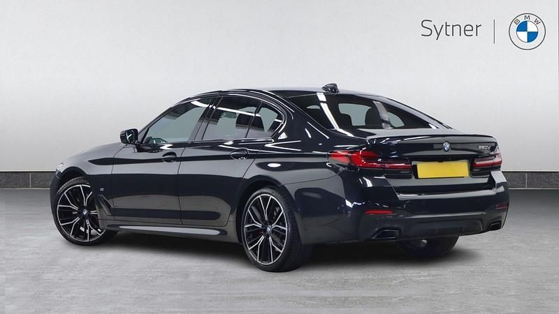 Gebraucht BMW 520 M Sport 187 PS (137 kW) 2022 Schwarz