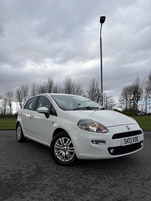 Used Fiat Punto Easy 2013 White Hatchback