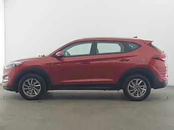 Used Hyundai Tucson SE 116 HP (85 kW) 2016 Red SUV