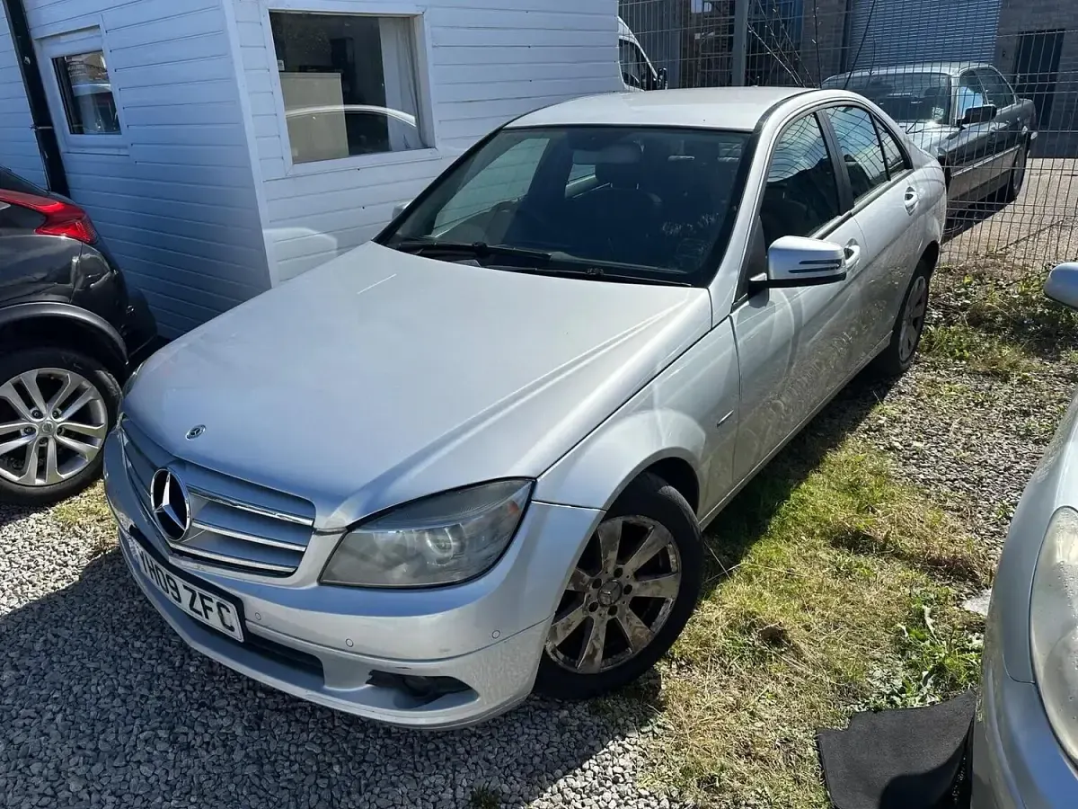 Used Mercedes C220 SE 2009 Silver Sedan