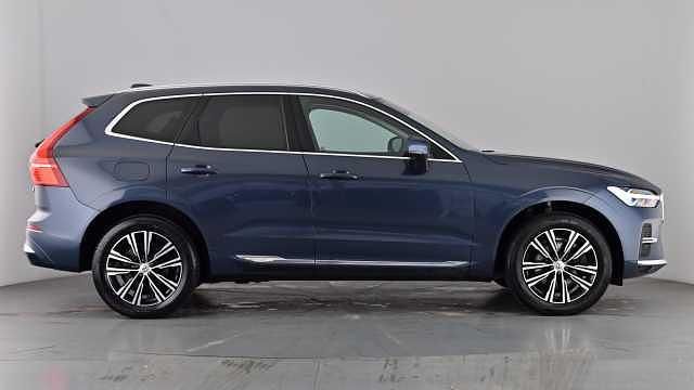 Used Volvo XC60 Inscription 197 HP (144 kW) 2022 Denim blue SUV