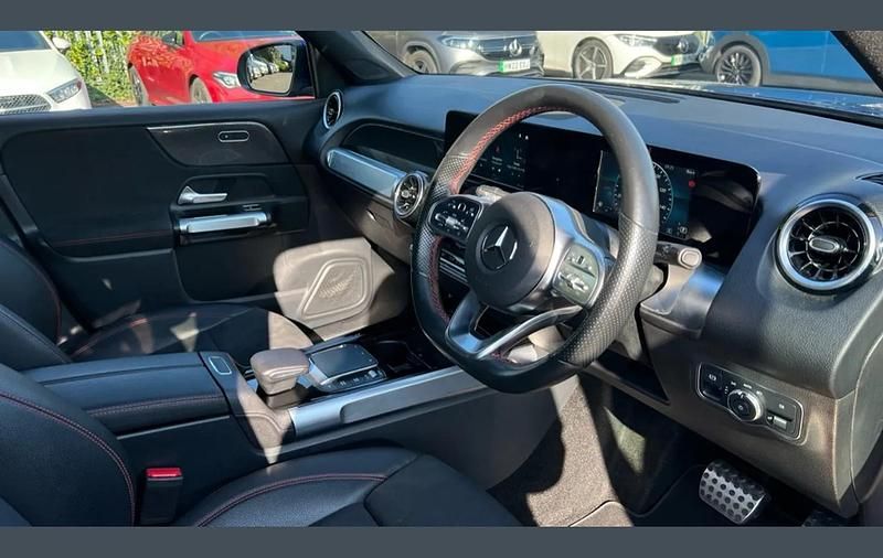 Used Mercedes GLB200 AMG line 161 HP (118 kW) 2022 Blue SUV