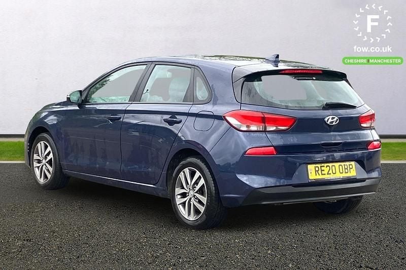 Used Hyundai i30 SE 120 HP (88 kW) 2020 Blue Hatchback