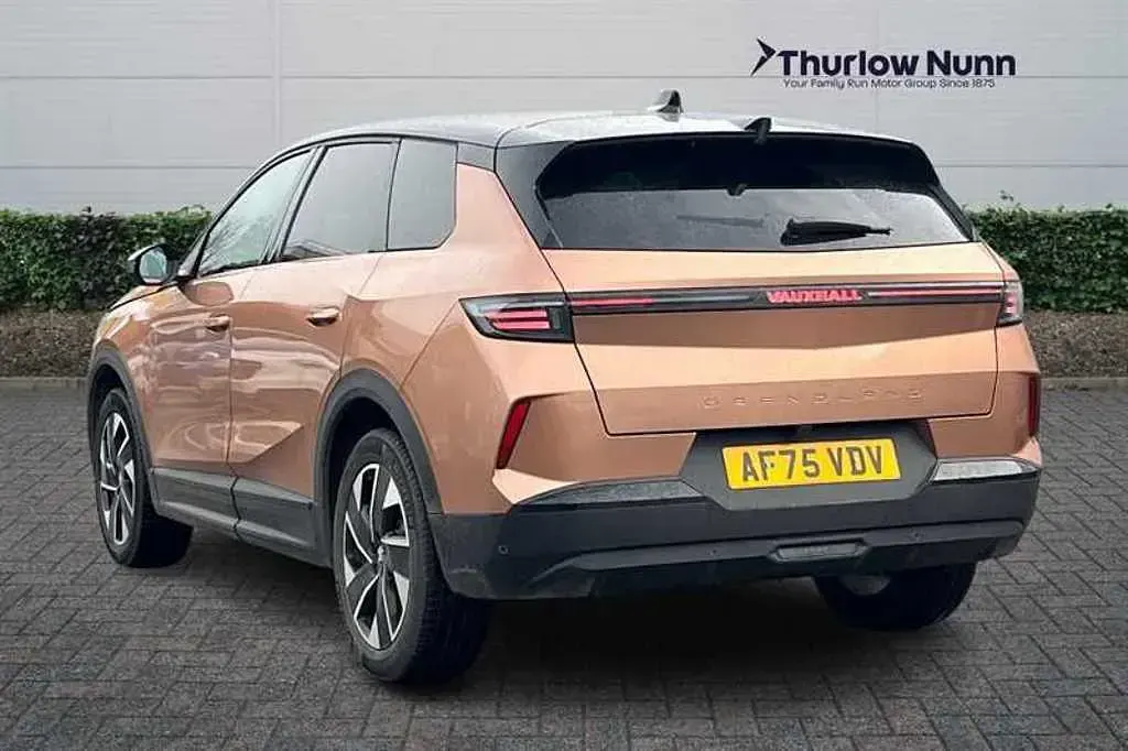 Used Vauxhall Grandland X Ultimate 136 HP (100 kW) 2025 Impact copper SUV