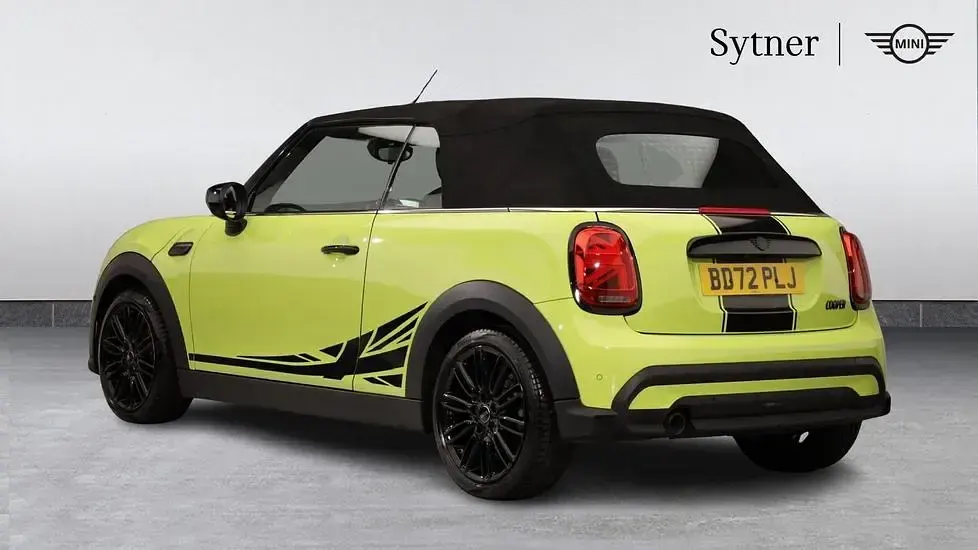 Used Mini Cooper Cabriolet Exclusive 134 HP (98 kW) 2022 Yellow Cabriolet