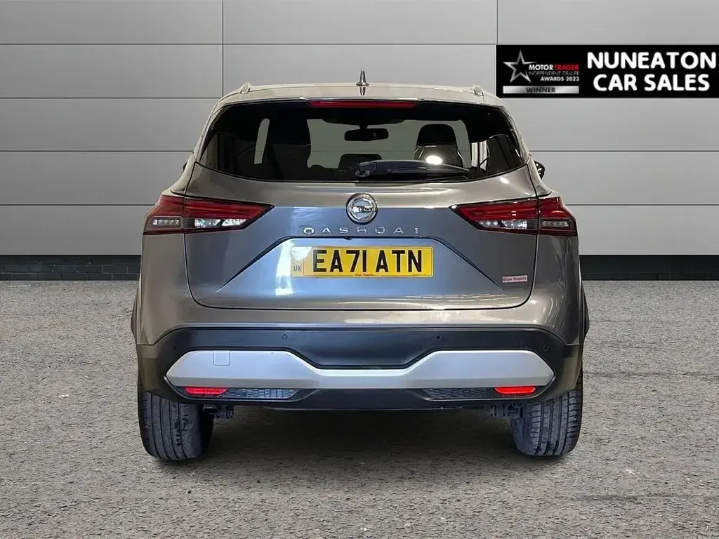 Used Nissan Qashqai S 140 HP (102 kW) 2022 Grey SUV
