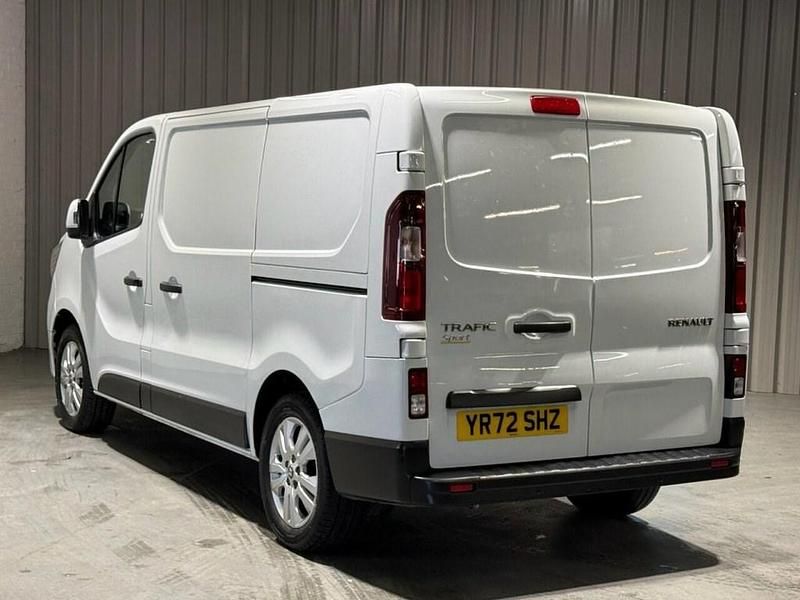 Used Renault Trafic 2022 White MPV