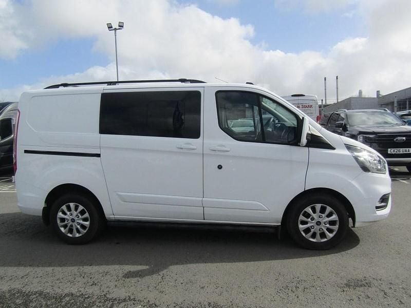Used Ford Transit Custom Limited 185 HP (136 kW) 2021 Frozen white Van