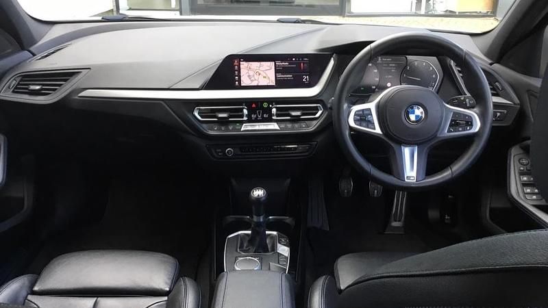 Used BMW 118 M Sport 138 HP (101 kW) 2020 White Hatchback