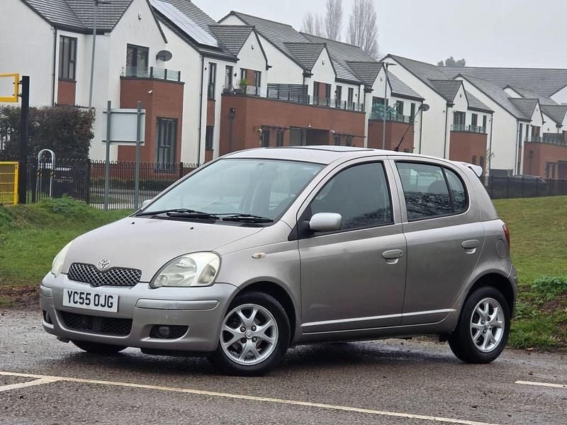 Used Toyota Yaris 2005 Silver Hatchback