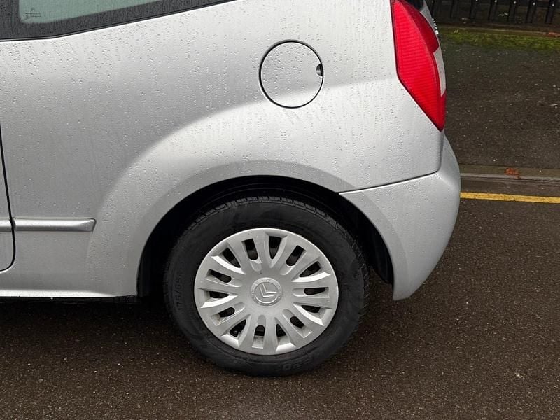 Used Citroën C2 VTR Sport 75 HP (55 kW) 2009 Silver Hatchback