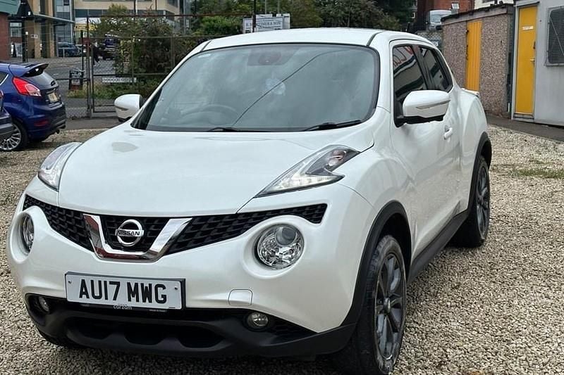 White Used 2017 Nissan Juke Tekna SUV | £6,022 (Good price) - Image 1/1
