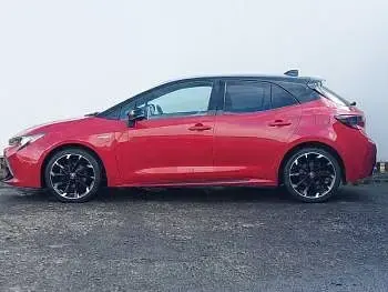 Used Toyota Corolla Sport 122 HP (89 kW) 2020 Red Hatchback
