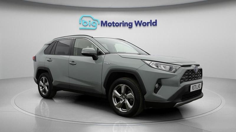 Green Used 2021 Toyota RAV4 Hybrid Design SUV | £20,917 (Super price) - Image 1/4