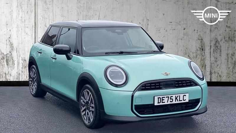 Used Mini Cooper Classic 113 kW (154 HP) 2025 Green Hatchback