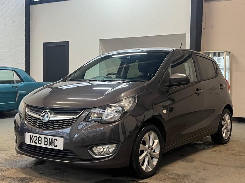 Used Vauxhall Viva 75 HP (55 kW) 2016 Grey Hatchback