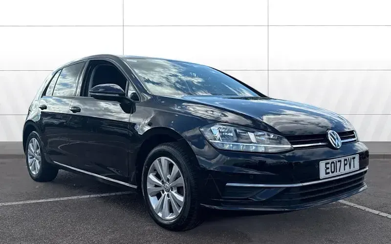 Used VW Golf VII SE 116 HP (85 kW) 2018 Hatchback