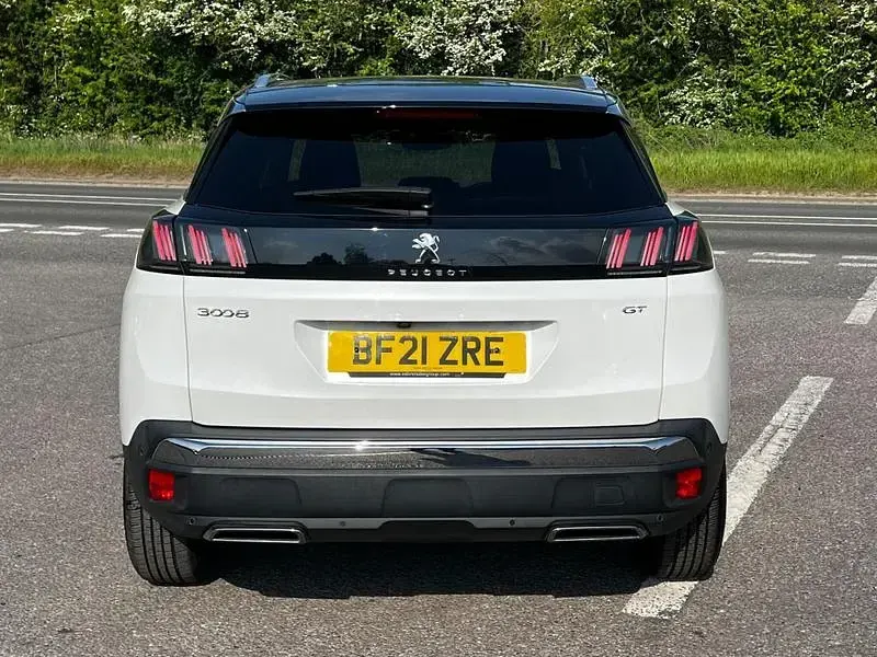 Used Peugeot 3008 Premium 131 HP (96 kW) 2021 White SUV