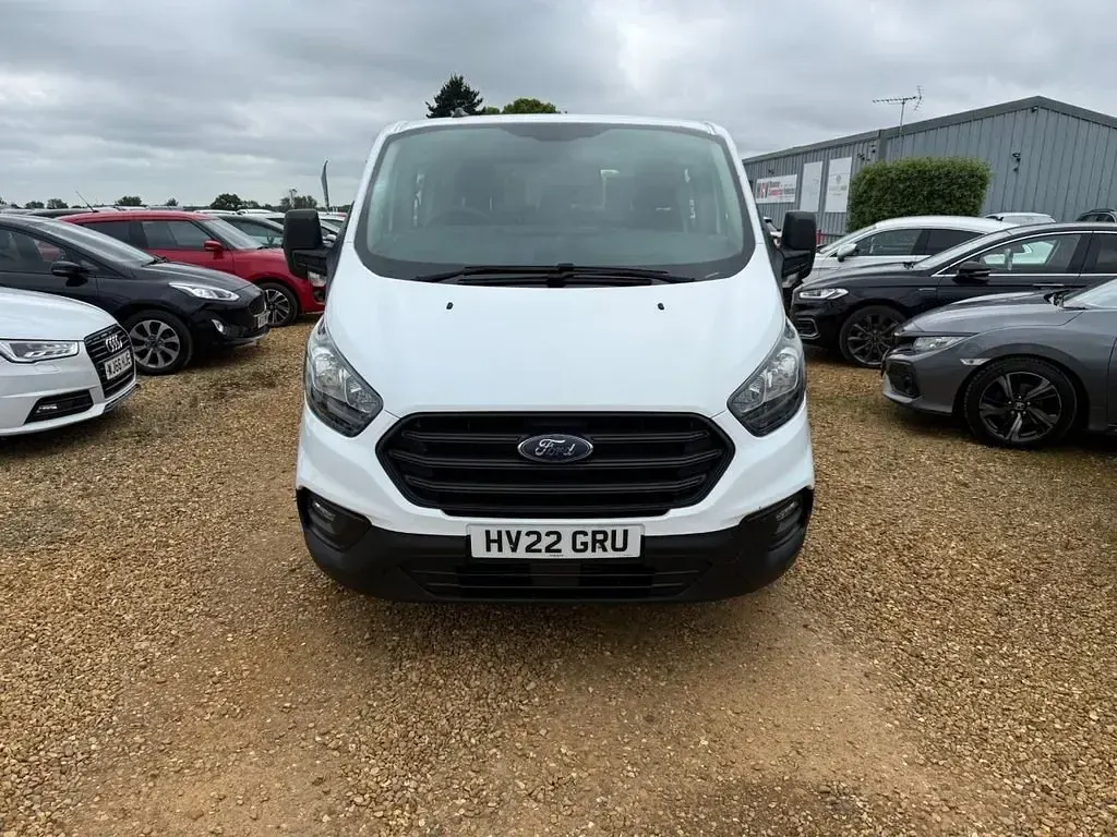 Used Ford Transit Custom S 2022 White Estate