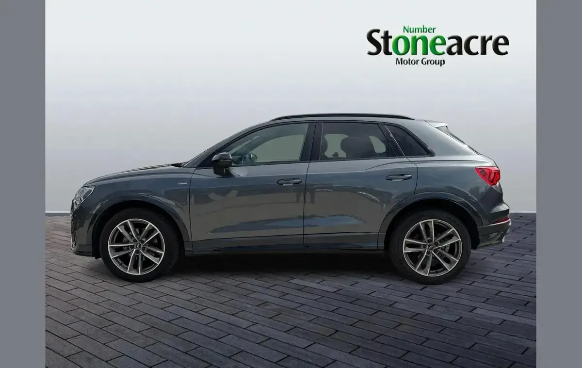 Used Audi Q3 Black Edition 150 HP (110 kW) 2022 Grey SUV