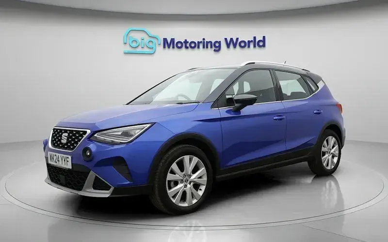 Begagnad Seat Arona Xperience 116 HK (85 kW) 2024 Blå SUV