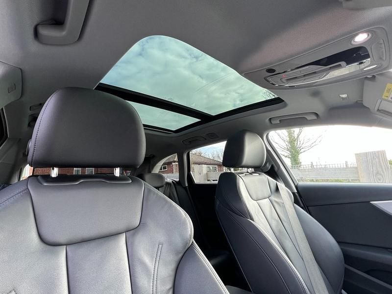 Used Audi A4 Allroad Sport 190 HP (139 kW) 2020 White Estate