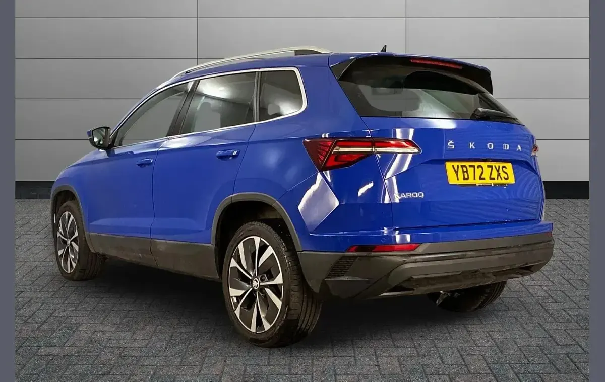 Used Skoda Karoq SE L 147 HP (108 kW) 2023 Energy blue SUV