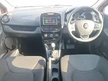 Used Renault Clio Iconic 90 HP (66 kW) 2019 Red Hatchback