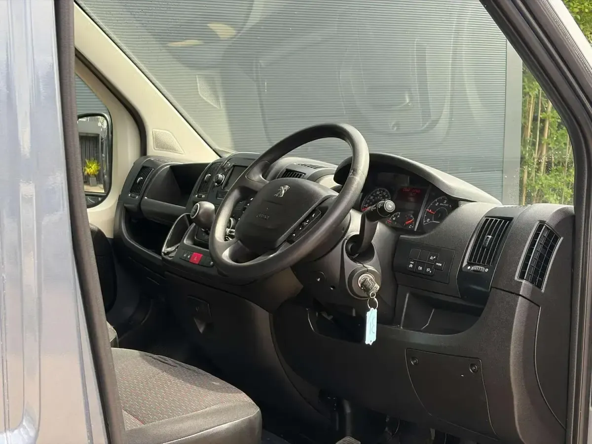 Used Peugeot Boxer S 120 HP (88 kW) 2021 Grey Van