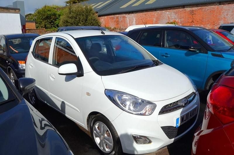 Usado Hyundai i10 Active 85 HP (62 kW) 2011 Branco Citadino