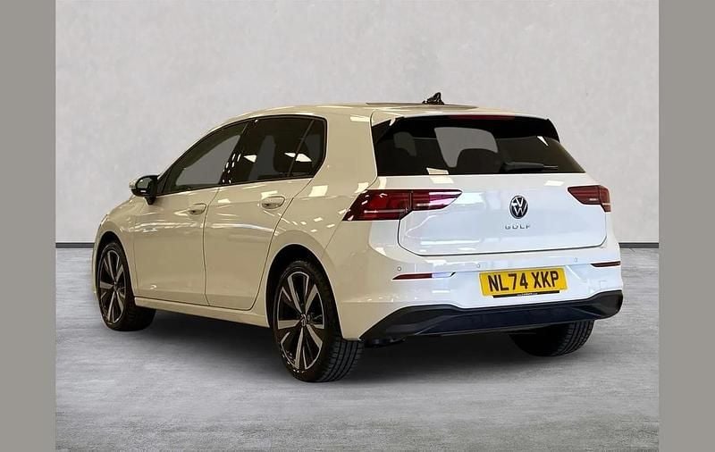 Used VW Golf VIII Match 150 HP (110 kW) 2024 White Hatchback