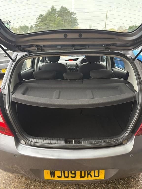Used Hyundai i20 Comfort 2009 Grey Hatchback