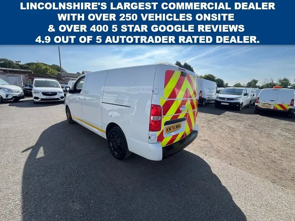 Used Citroën Dispatch 120 HP (88 kW) 2024 White MPV