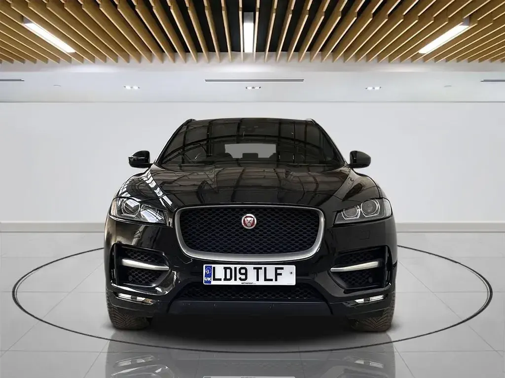 Used Jaguar F-Pace R-Sport 180 HP (132 kW) 2019 Black SUV