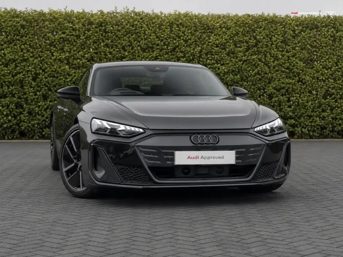 Used Audi e-tron GT quattro Business 435 kW (592 HP) 2025 Black Sedan