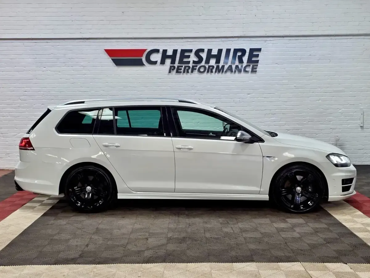 Used VW Golf VII R 360 HP (264 kW) 2015 White Estate